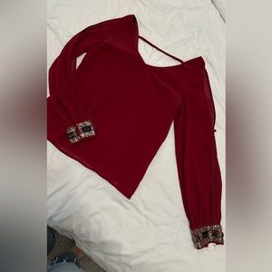 Women’s long sleeve and badazzled sleeves